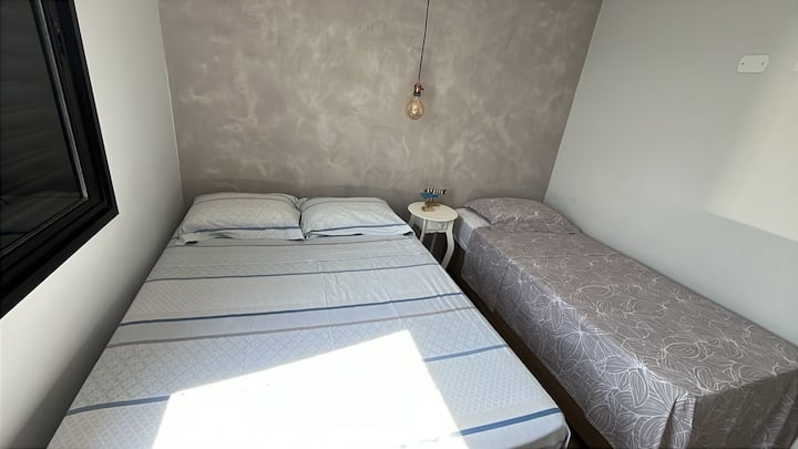 Dhomë gjumi 2