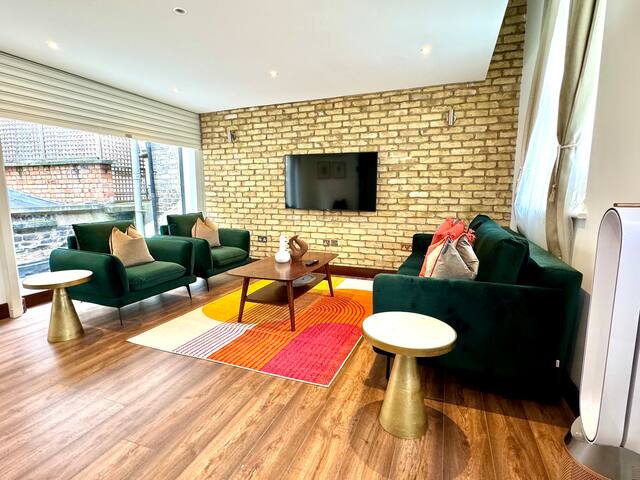 Knightsbridge Harrods 2 Bedrooms, 3 Beds, 2.5 Bath