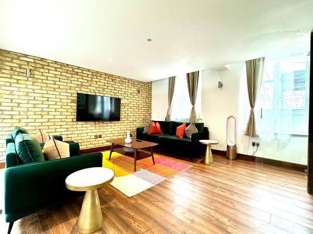 Knightsbridge Harrods 2 Bedrooms, 3 Beds, 2.5 Bath gallery image 2