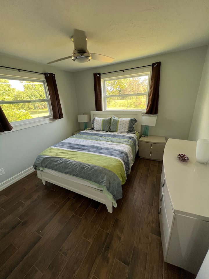 Queen bedroom
