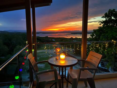 The Orchid - 2 Bed 1 Bath apartment in Cooktown