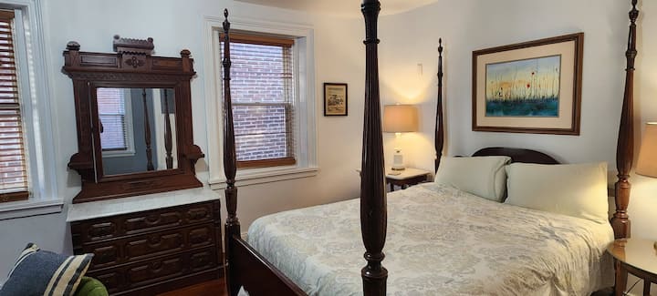 Updated photo - new dresser and side table