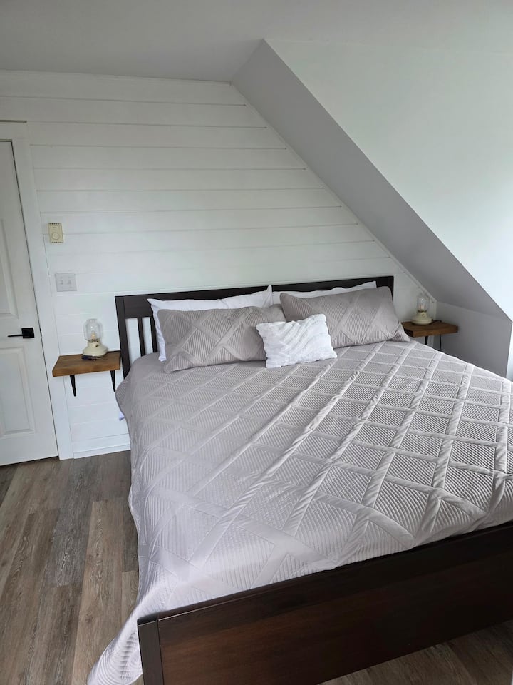 Comfortable king bed