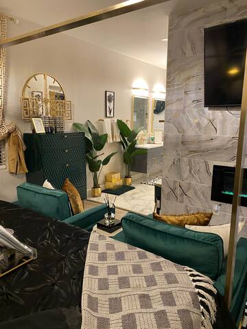 Classy & private 3bd/2.5b gallery image 4