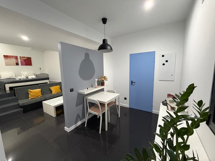 Studio — zona de refeições