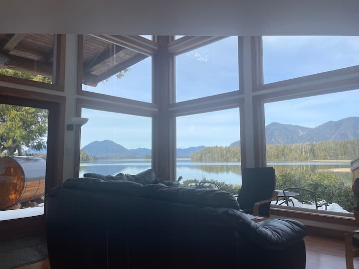 Tofino Chalet 
 Jensens Bay Tofino - Tofino