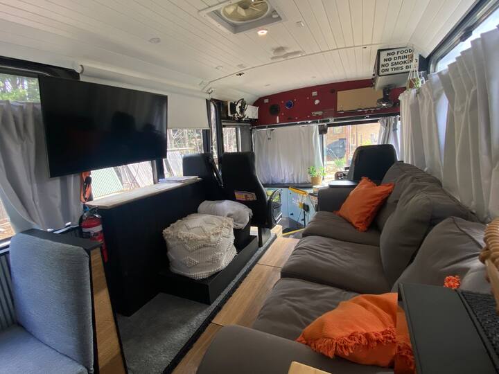 Converted Bus Bb16 - Nowra