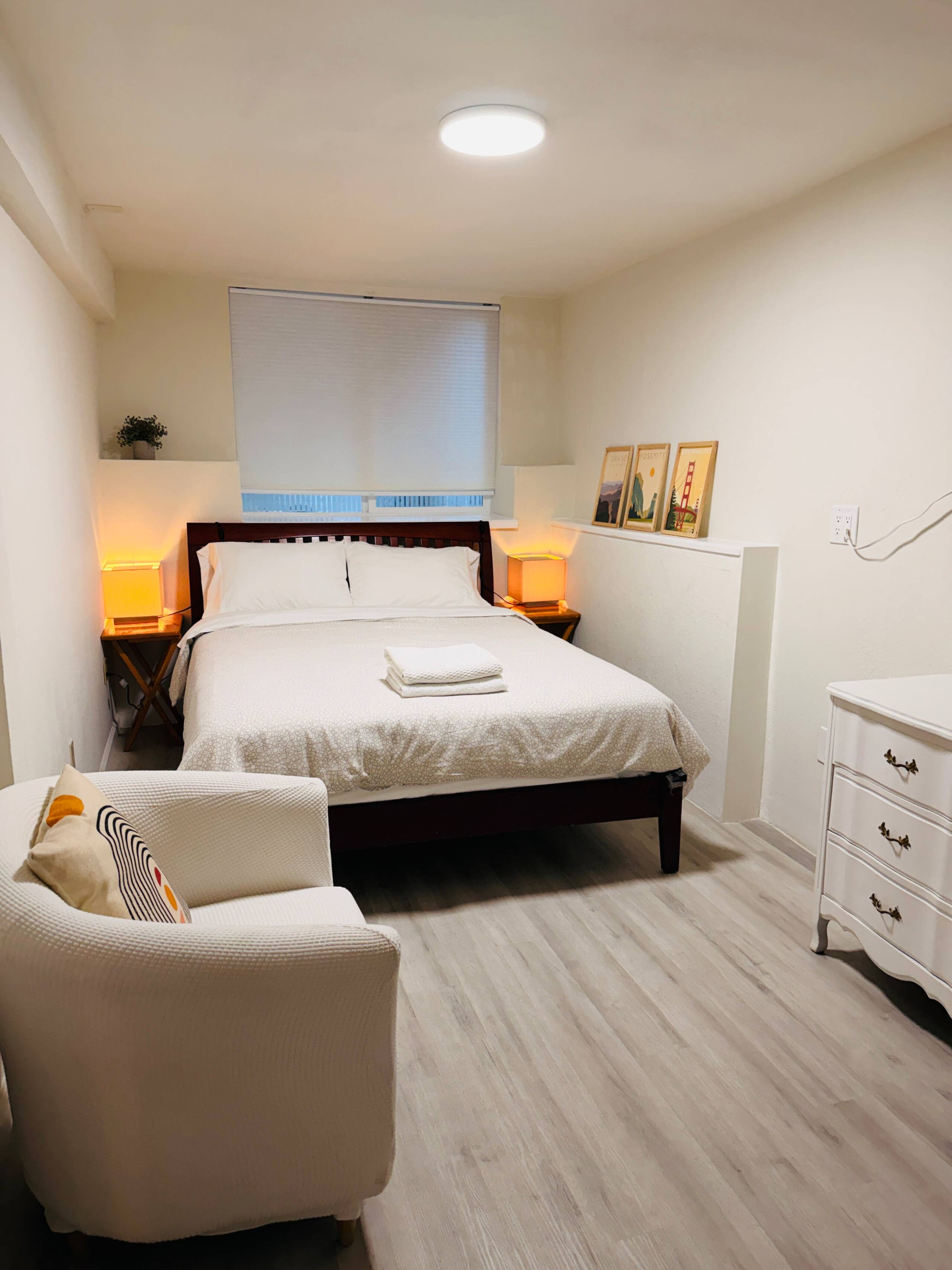 Urban Spacious Hideaway - 2BR 2BA - Image 13