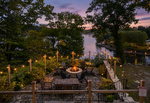 Lakeview Estate - Chef's Kitchen - NYC Getaway