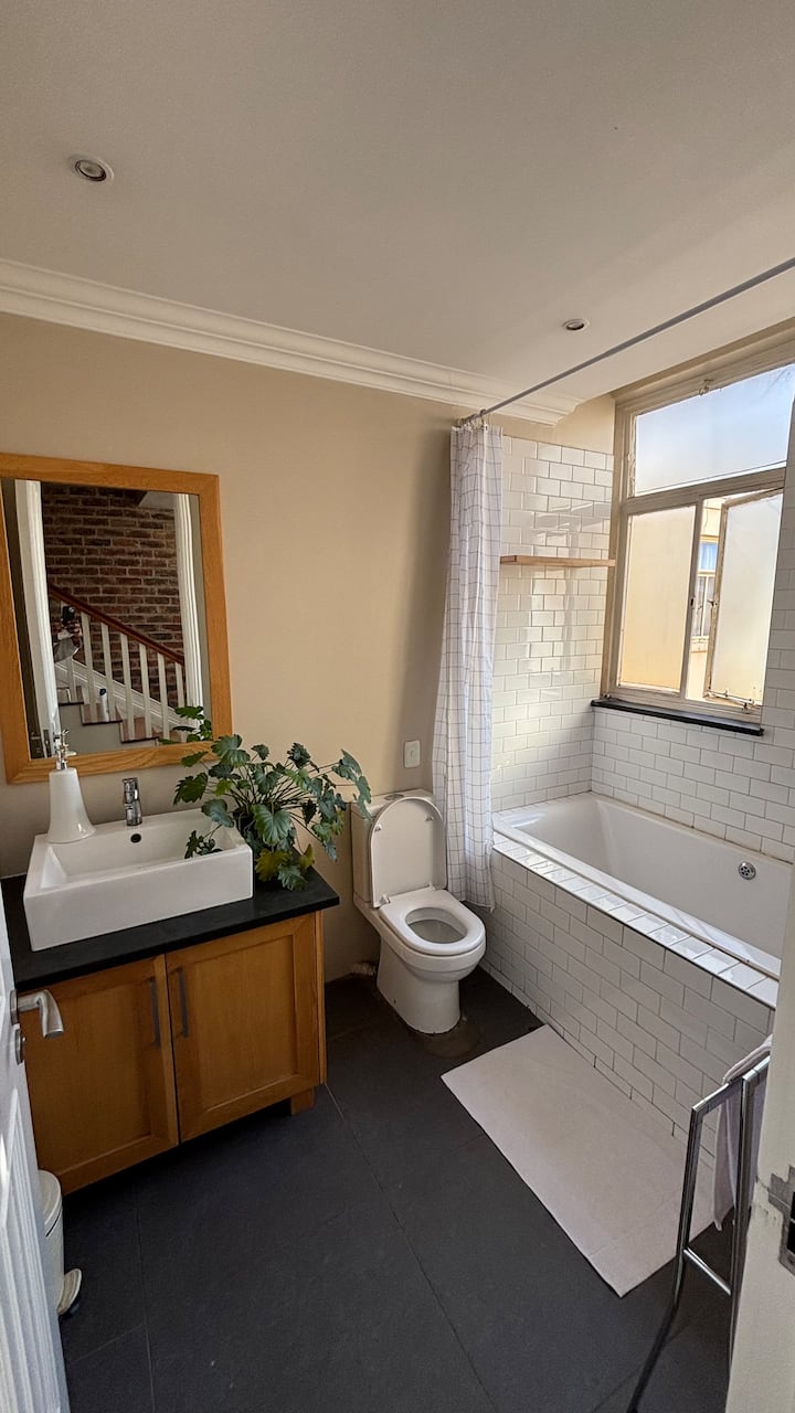 屋上に専用ジャグジーがある広大なペントハウス - 借りられるアパート