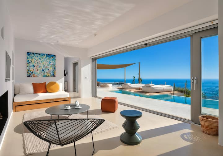 Summit Villa | Santorini Heights Luxury Suites & Couples բուտիկ-հյուրանոց