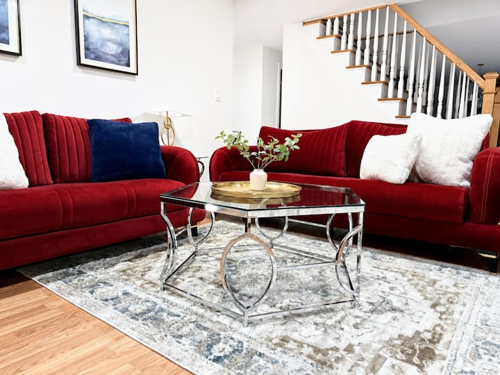 The Newington Pool House - With Game Room - Connecticut