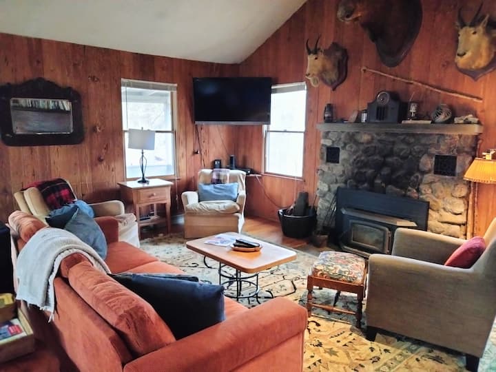 Rustic, Peaceful And Affordable Cabin - Bash Bish Falls State Park, Mt Washington