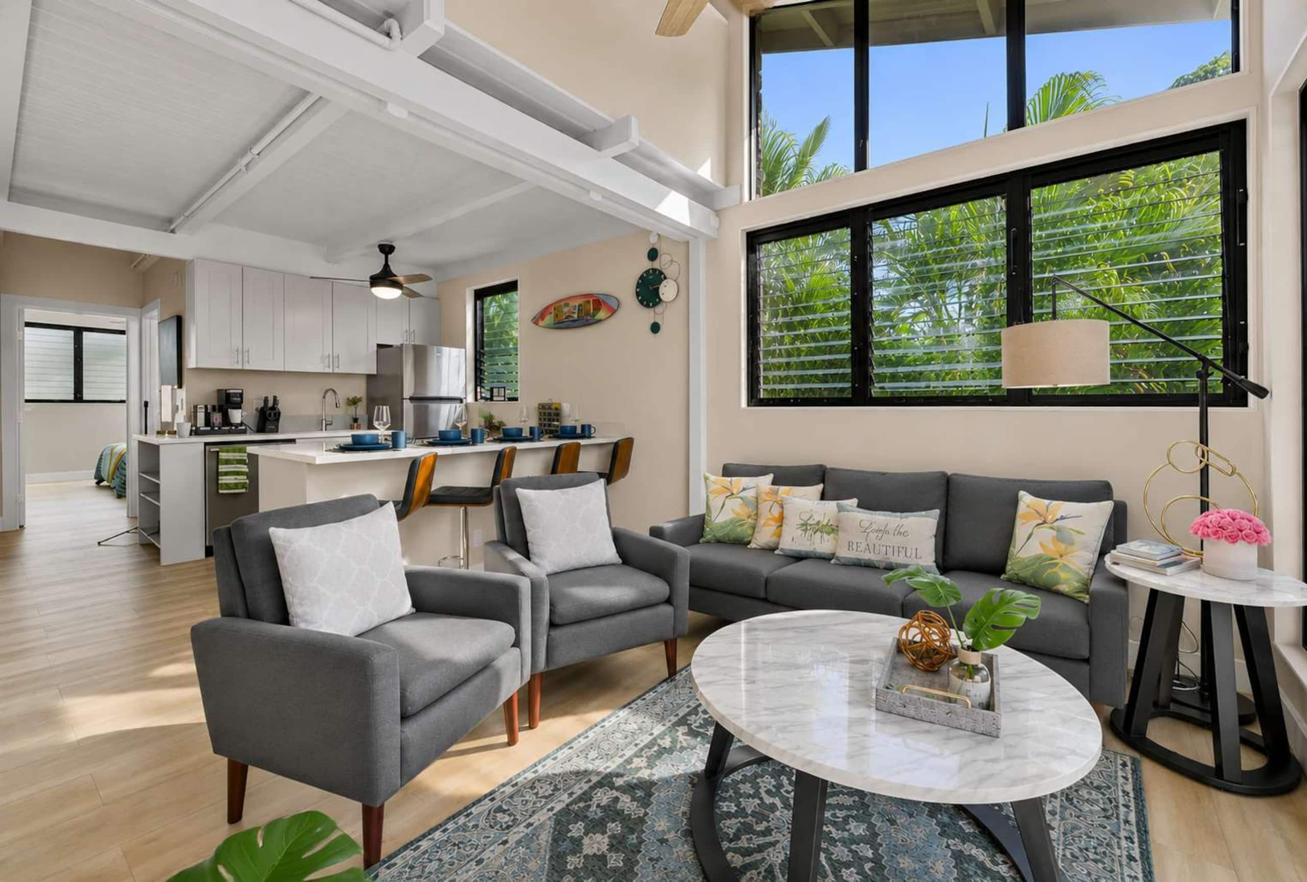 Condo in Lahaina · ★4.9 · 2 bedrooms · 3 beds · 2 baths - Image 3