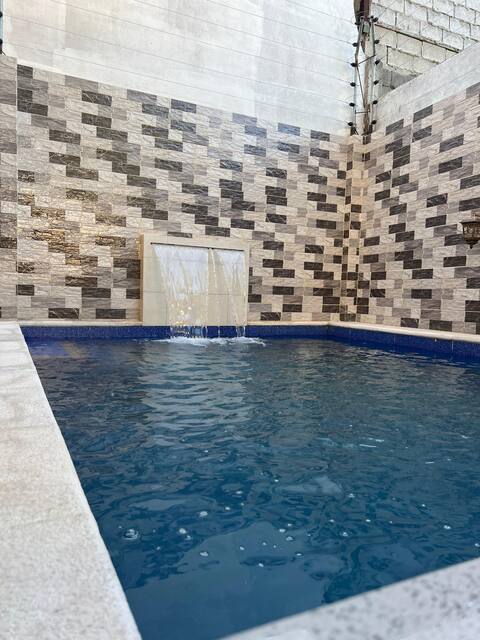 Beautiful house with pool near Salinas
