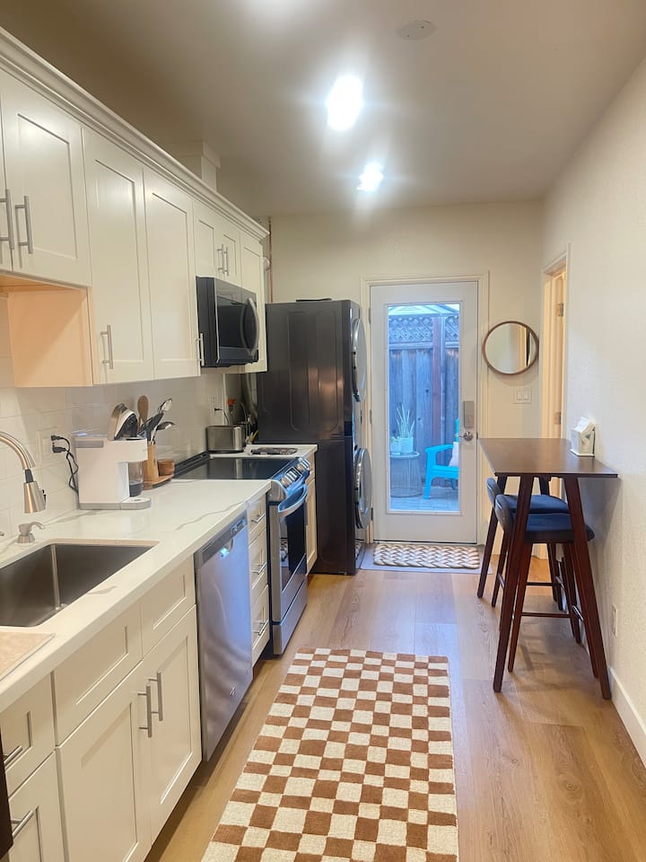 1b1b Private Suite+kitchen Walk To Santana Row @Sj - Santa Clara, CA