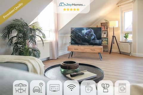 nJoy! Design Apartment | Audi Center & Balcony