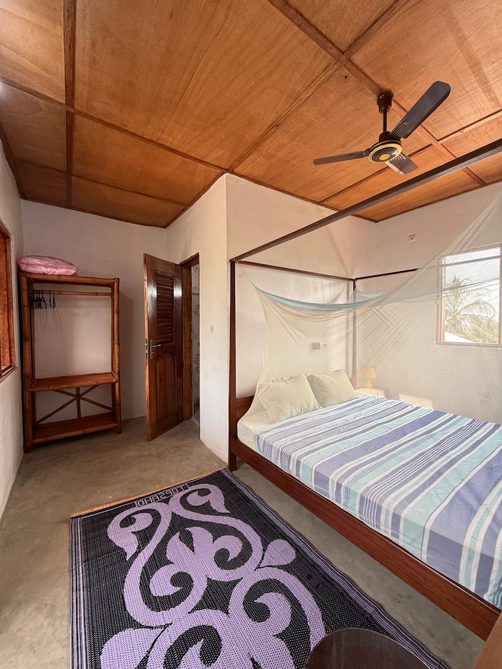 საძინებელი 4