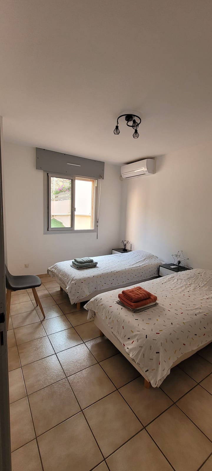 საძინებელი 1