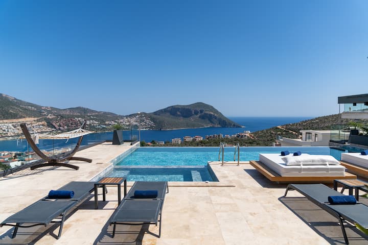 Sonsuzluk Havuzlu Spor Salonlu Lüks Villa 217 - Kalkan