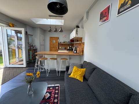 Successful Airbnb property: Guesthouse by the lake in Barnim District