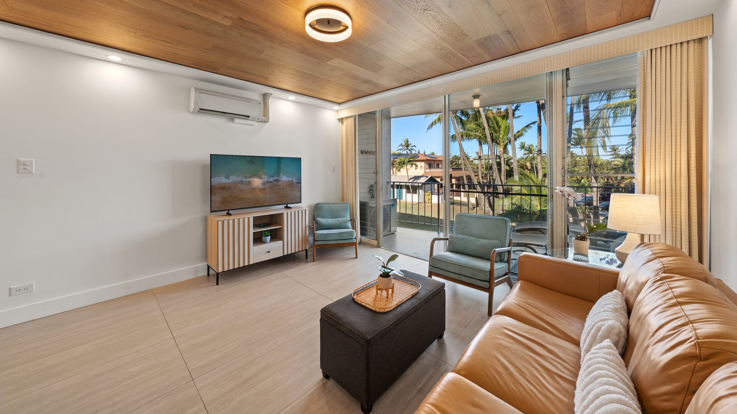 Condo in Paia · ★4.63 · 1 bedroom · 1 bed · 1 bath - Image 3