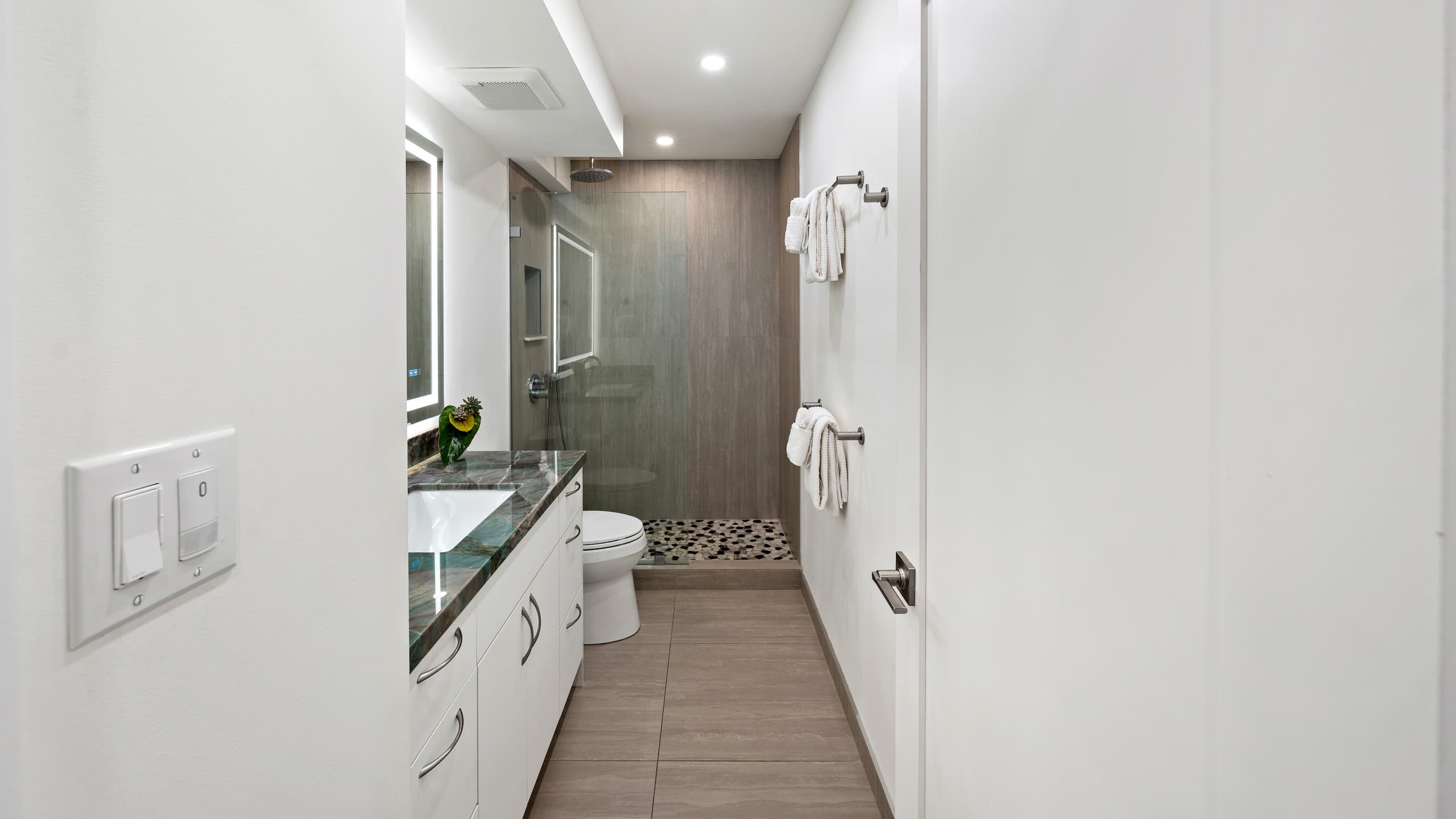 Condo in Paia · ★4.63 · 1 bedroom · 1 bed · 1 bath - Image 18