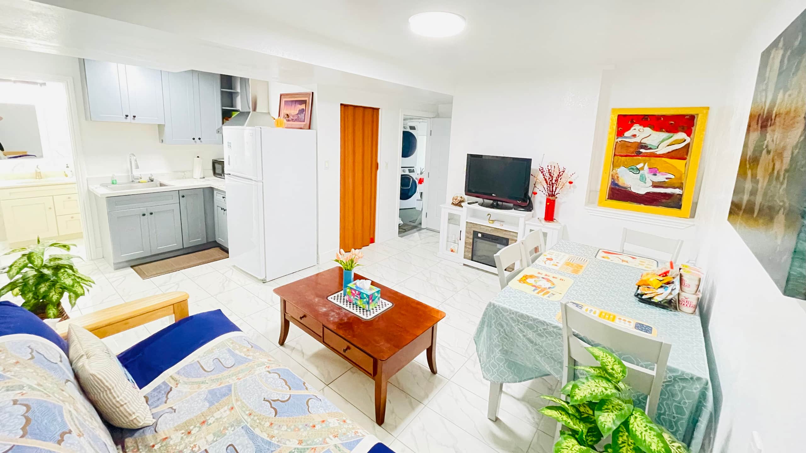 Cozy 2BR 1BA, On-Site Host, Portola, San Francisco - Image 1