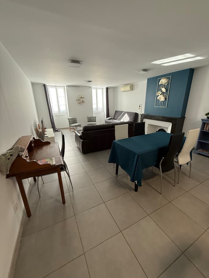 Appartement Moderne 75m2, Climatisé - Pont-de-Vaux