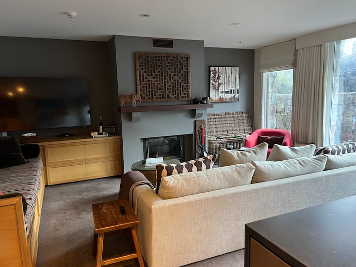 Position Perfect With Luxury - Snowy Mountains