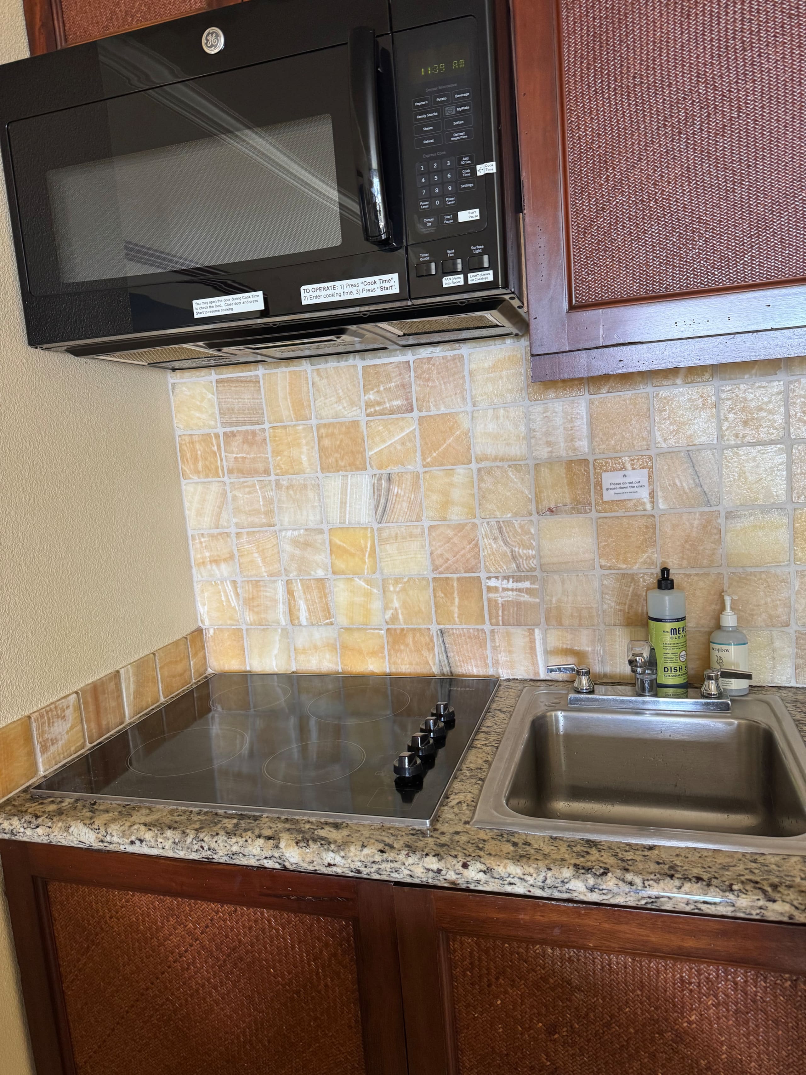 Top-floor ONE-Bedroom Islander on the Beach, #308 - Photo 9