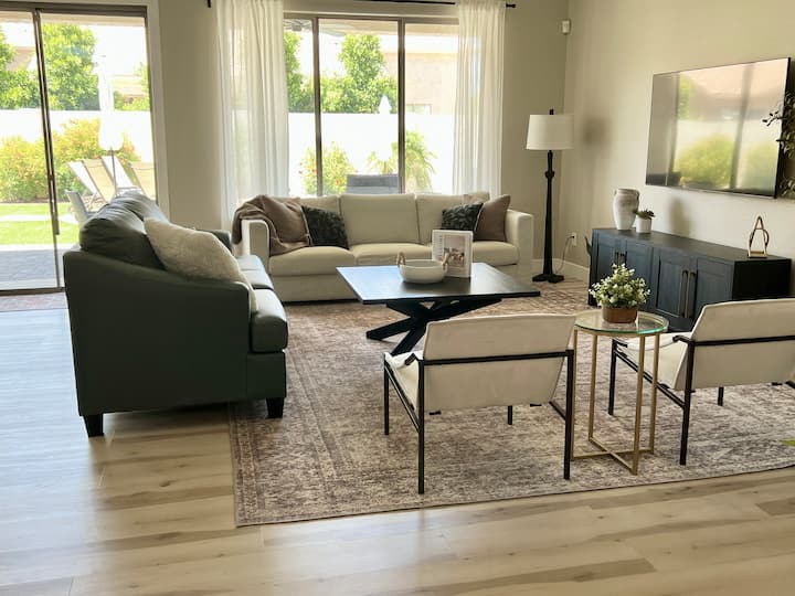 3 King Beds, Pool, Family Friendly And Spacious - Litchfield Park, AZ