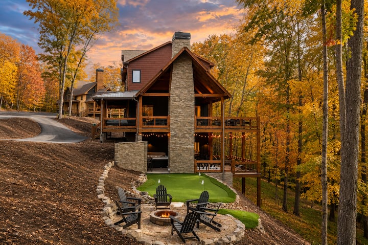 Luxe Summer W/ 5br,fireplace,hot Tub,dogs Ok,views - Blue Ridge, GA