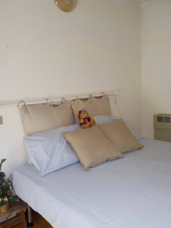 Dhomë gjumi 2