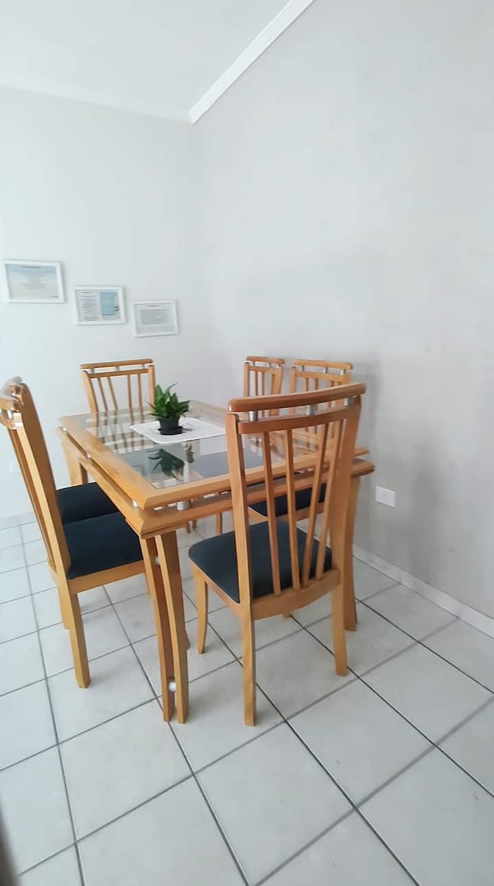 Qonaq otağı