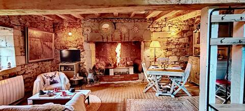 By the fire in a charming cottage on the 16th 3*