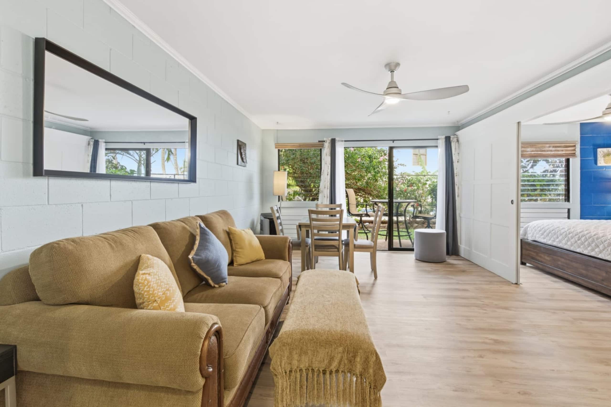 Rental unit in Wailuku · ★4.95 · 1 bedroom · 2 beds · 1 private bath - Image 7
