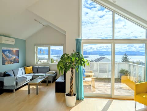 Top performing Airbnb: Stunning Fjord View | Close to Preikestolen in Strand