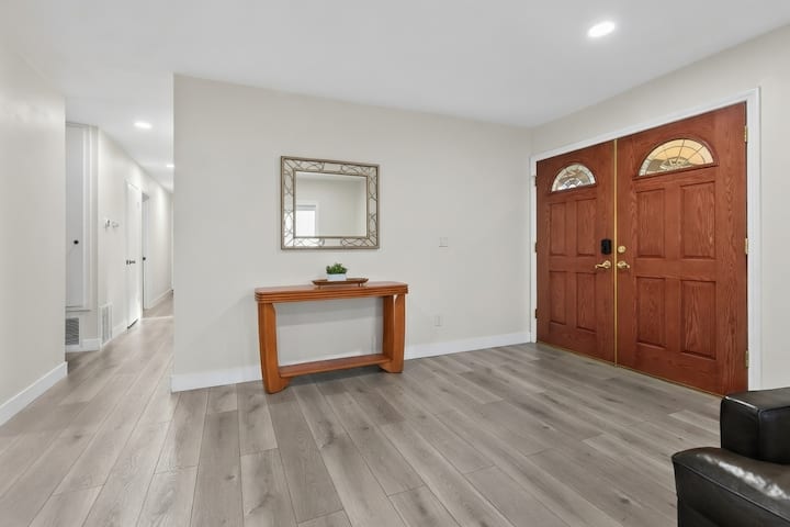 Sunny Redlands Oasiswith Heated Pool And Jacuzzi - Redlands, CA