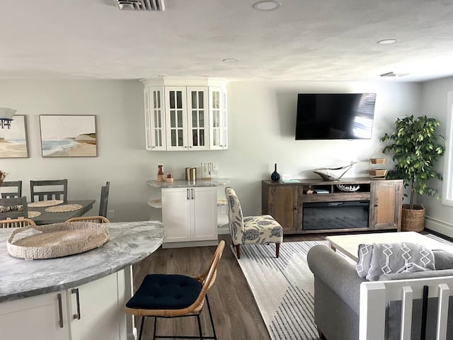 Rhode Island Retreat Home with En Suite Studio