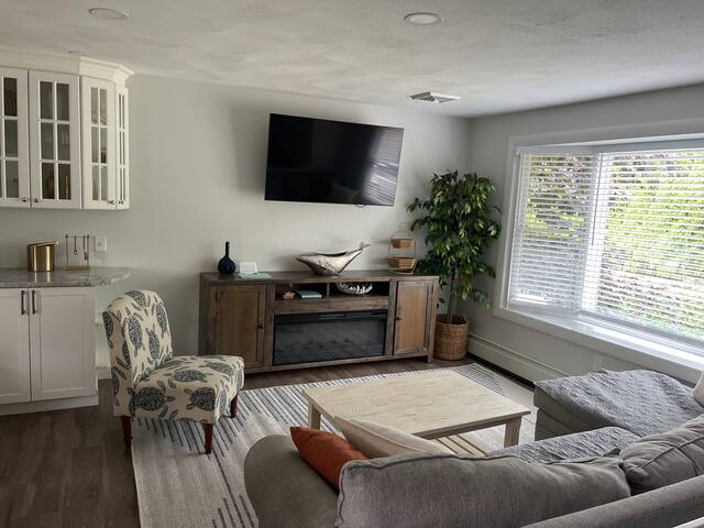 Rhode Island Retreat Home with En Suite Studio gallery image 3