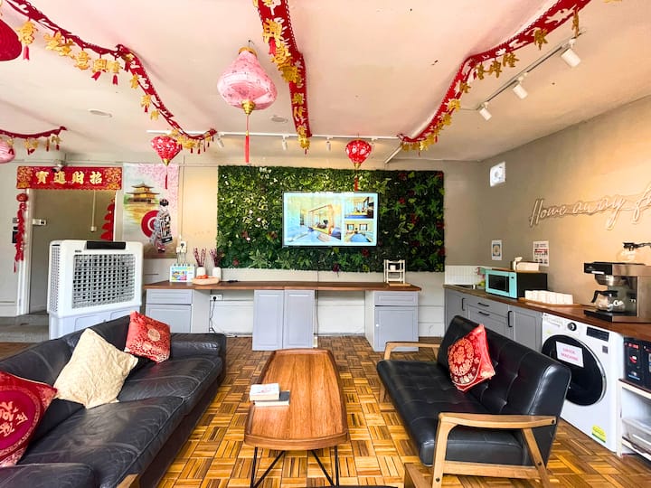 Quiet Single Room With Private Shower (402) - Singapore