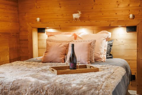 Top Airbnb: Au Chalet Le Péry, 3-star cottage in Abondance à Abondance