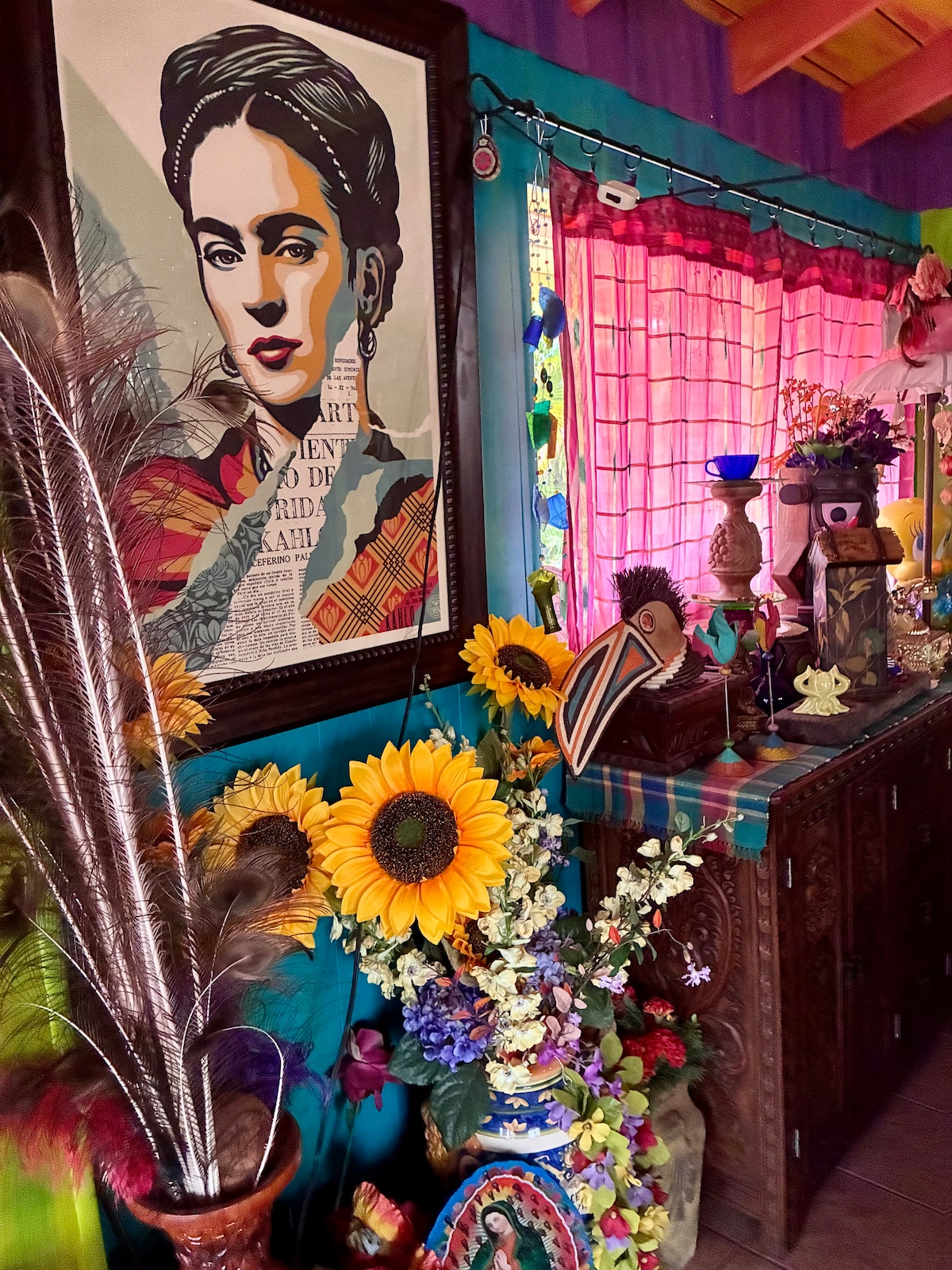 ECONECOさん キャンバスアート秘密ひみつの部屋 Casa Loco - Fun & Whimsical - Houses for Rent in Safety Harbor