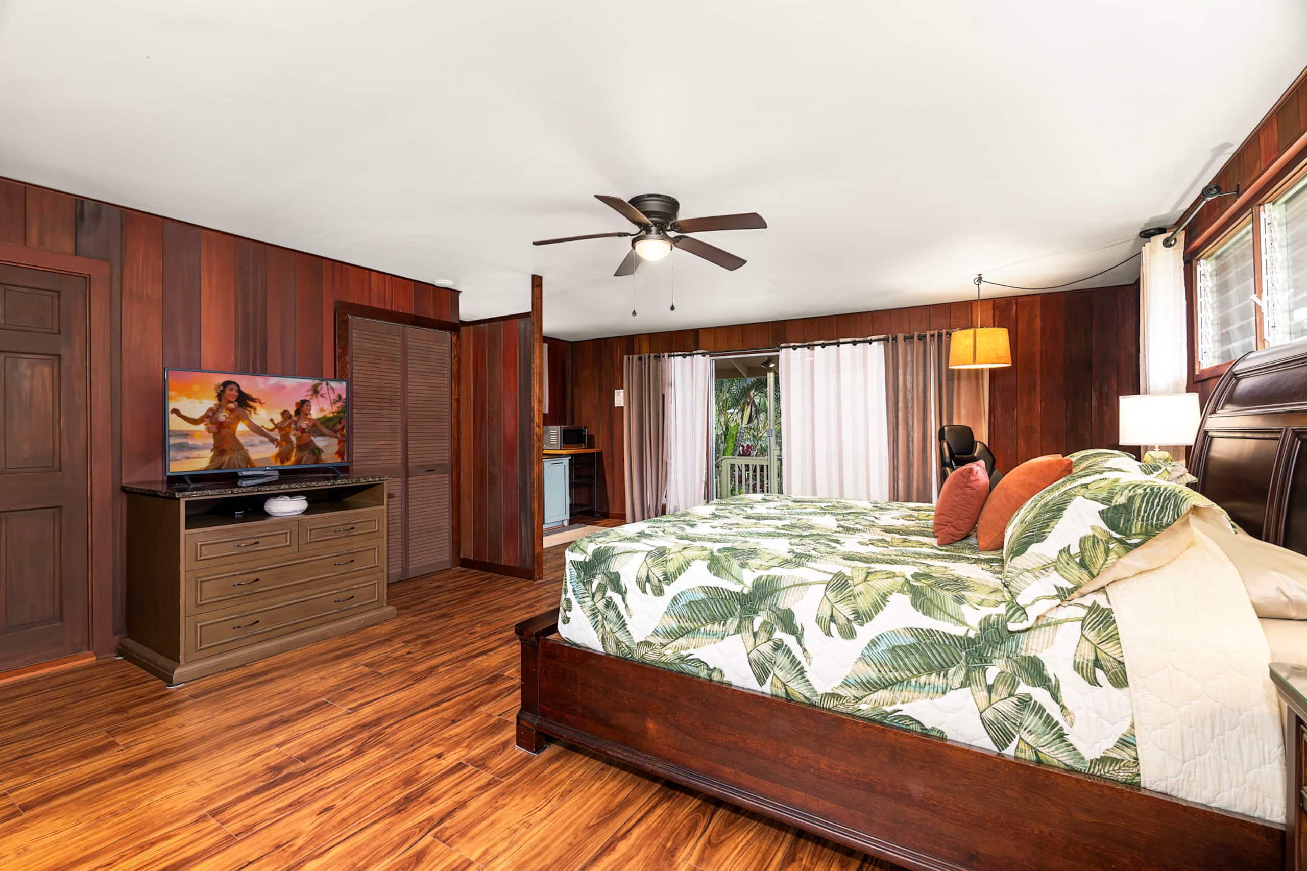 Home in Kailua-Kona · ★4.96 · 4 bedrooms · 5 beds · 3.5 baths - Image 36
