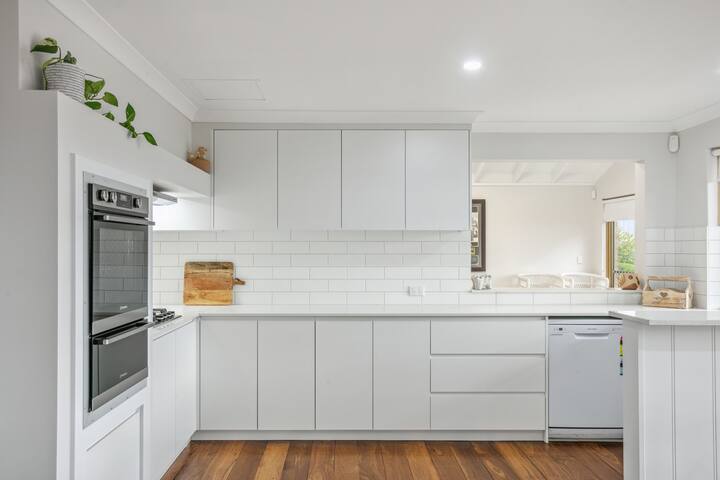 Marina View Holiday House gallery image 3