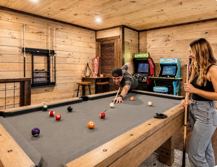 Luxury Cabin, Pool, Hot Tub, Fire Pit, Golf Course photo 4