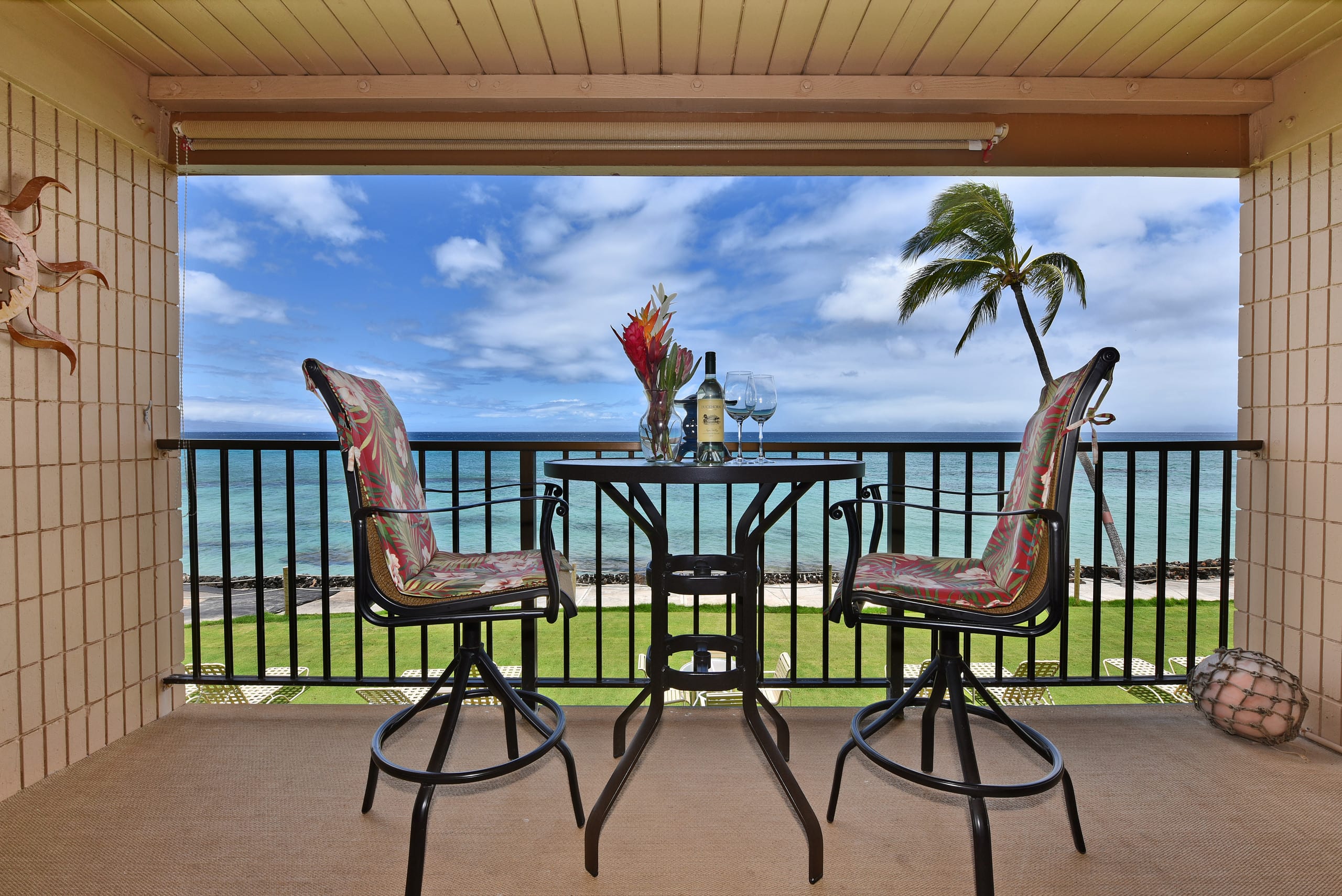 Condo in Lahaina · ★4.81 · 1 bedroom · 2 beds · 1 bath - Image 8