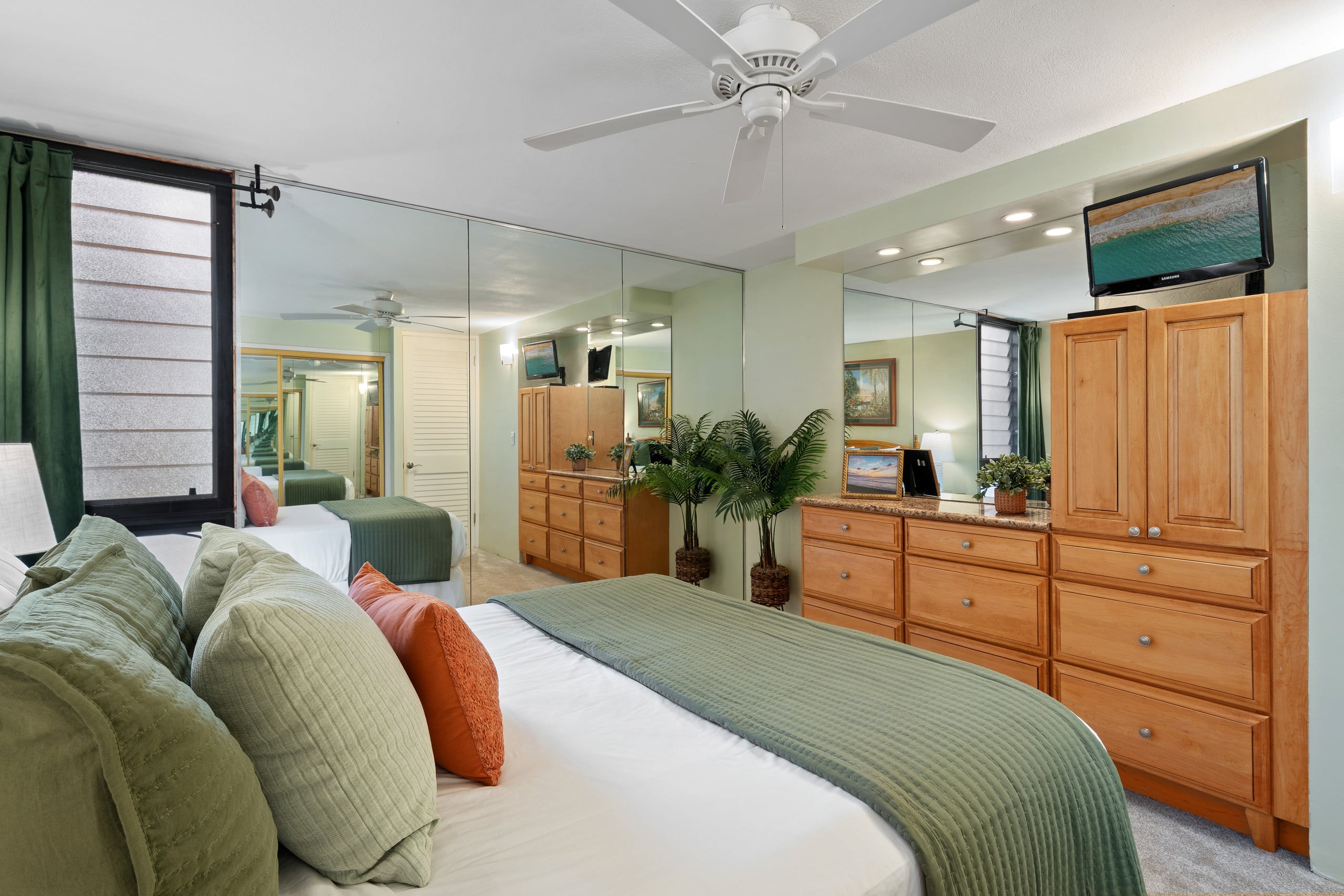 Condo in Lahaina · ★4.81 · 1 bedroom · 2 beds · 1 bath - Image 21