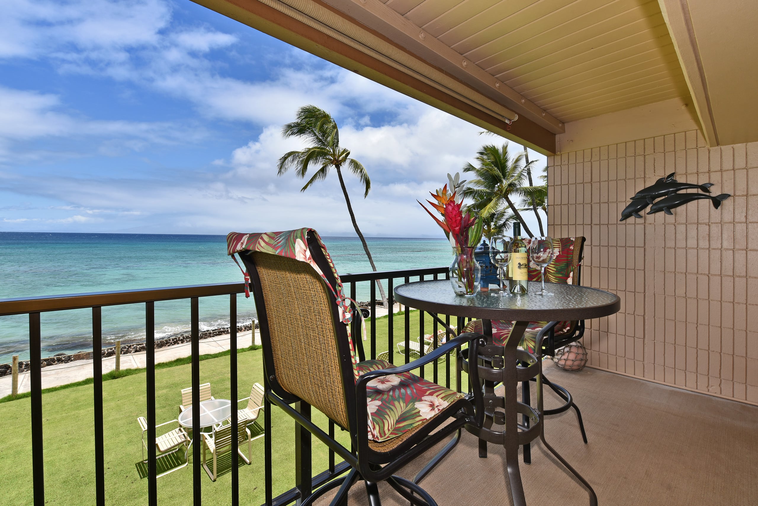 Condo in Lahaina · ★4.81 · 1 bedroom · 2 beds · 1 bath - Image 1